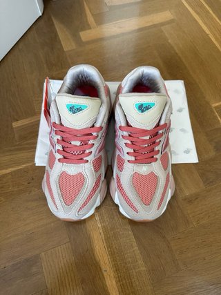 New Balance 9060 rosas y beige mujer