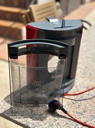 Cafetera Dolce Gusto Krups Roja