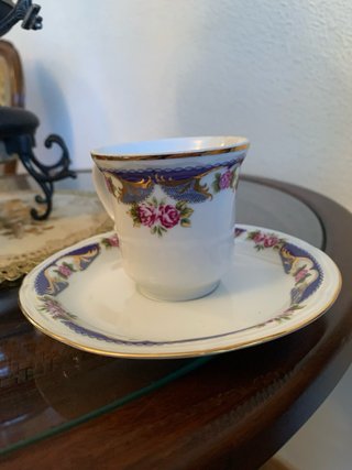 Taza y plato de porcelana francesa