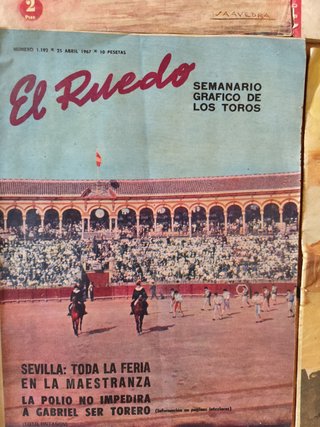 Revista antigua de toreo El Ruedo
