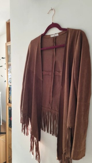 Chaqueta marrón con flecos Talla S