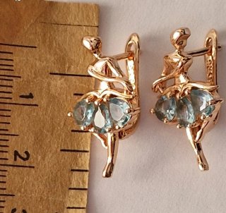 Orecchini in oro 14 k e topazi azzurri