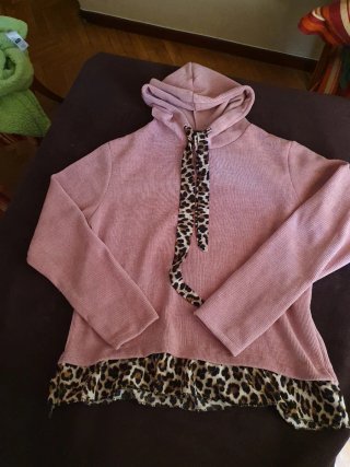 Sudadera rosa Animal Print
