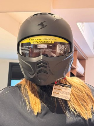 Casco Scorpion EXO-Combat II Negro