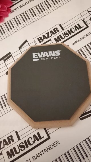 Caja Sorda/ Pad de prácticas Evans Realfeel
