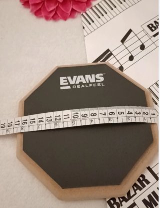 Caja Sorda/ Pad de prácticas Evans Realfeel