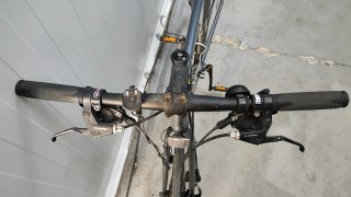 Bicicleta híbrida Carrera Gryphon –