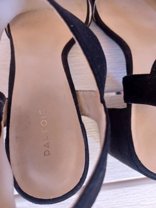 Sandalias Parfois negras cuña 6 cm talla 39