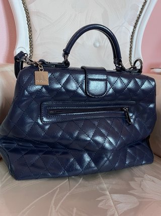 Borsa blu mano e tracolla