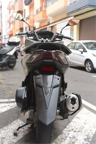 Honda PCX 125 Plata 2023