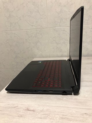 Portátil MSI Katana GF66 12UC
