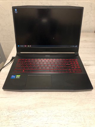 Portátil MSI Katana GF66 12UC