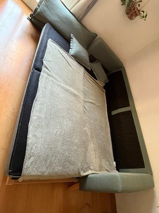 Sofá Cama Duke verde 216cm como nuevo.