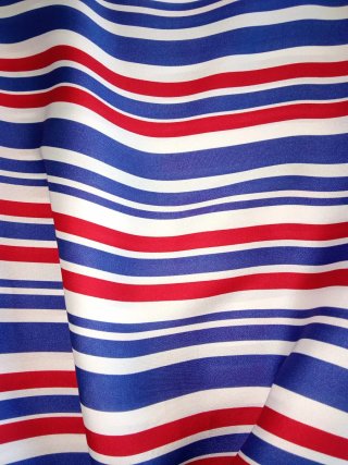 Blusa Ralph Lauren rayas Azul/ Rojo.