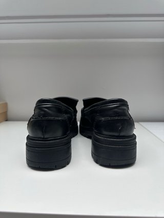 Mocasines negros con plataforma