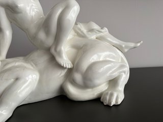Gran escultura antigua  porcelana estilo art déco