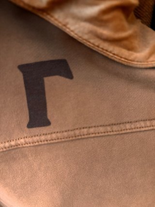 Abito maglione con cappuccio beige/marrone