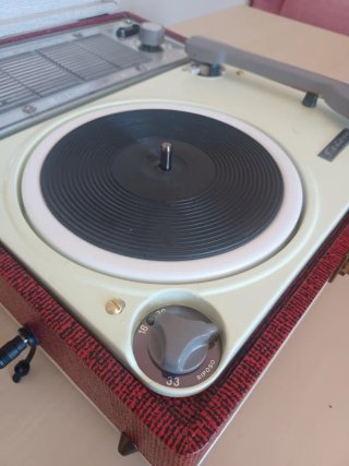 Altavoz Vintage Geloso Bluetooth Restaurado