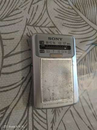 Radio Sony SRF-S26 Plata