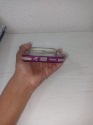 Funda iPhone 12/11 Transparente Morada