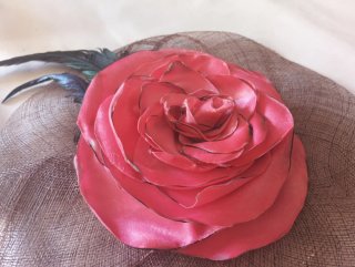 Conjunto Rosa: Zapatos, Bolso de piel y Tocado