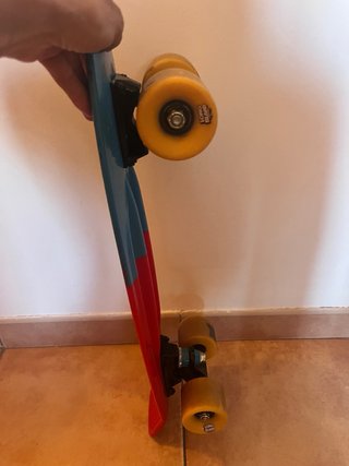 Patinete skate infantil con protecciones