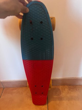 Patinete skate infantil con protecciones