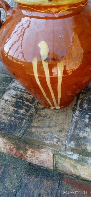 Tinaja antigua La Bisbal. Boca 20cm Alt.38.