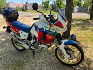 Honda Africa Twin 750 RD04 1991