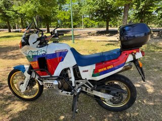 Honda Africa Twin 750 RD04 1991