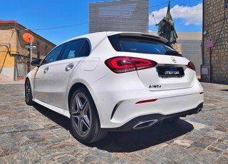 MERCEDES-BENZ Clase A A 180 d paquete AMG