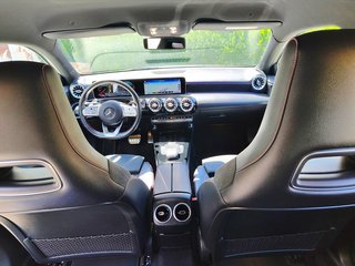 MERCEDES-BENZ Clase A A 180 d paquete AMG