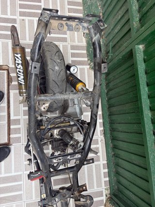Chasis Yamaha Aerox con papeles!! Sin motor