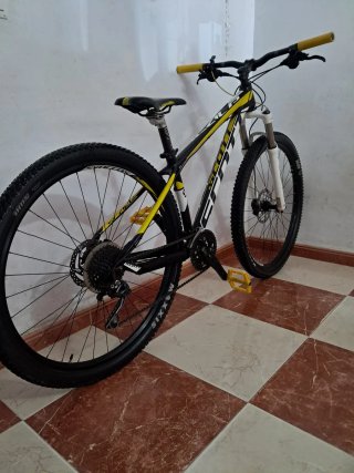 Scott 970 muy ligera 29" como nueva MTB
