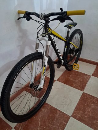Scott 970 muy ligera 29" como nueva MTB