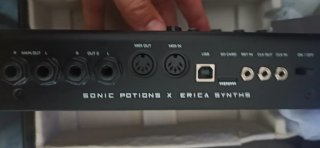 Erica Synths LXR-02 Caja de Ritmo