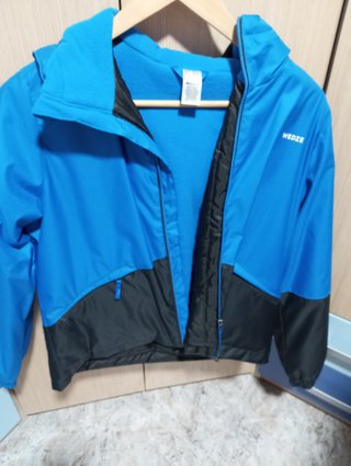 Chaqueta de nieve Wedze azul y negra talla 12 y 14