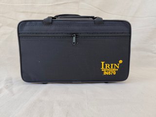 Clarinete en Sib con estuche y accesorios - Nuevo