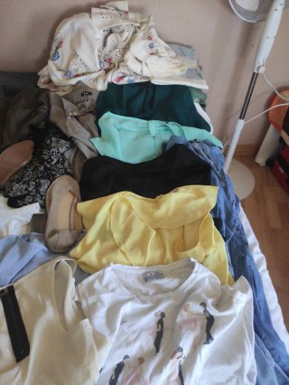 Lote Ropa y Sandalia Talla Única todo a 50€