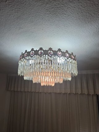 Lámpara de techo cristal y metal dorada