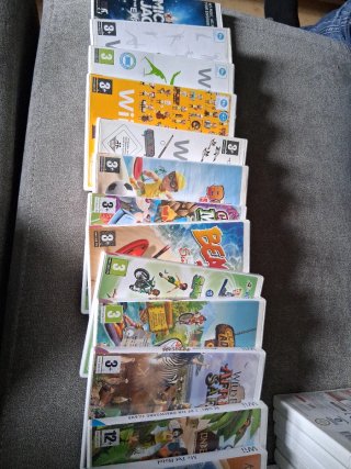 Lote 21 Juegos Wii PAL con Manual -75 € Lote