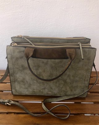 Maletín Parfois verde oliva nuevo