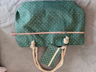 Bolso de playa con estrellas doradas
