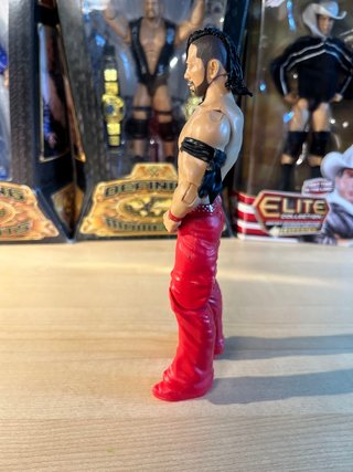 Figura WWE Shinsuke Nakamura Mattel