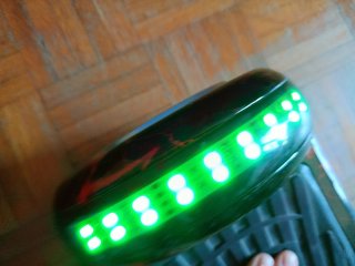 Hoverboard nero e rosso. Con caricatore e borsone