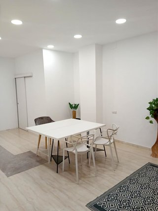 LOCAL INTERIOR EN PLENO CENTRO DE BADALONA