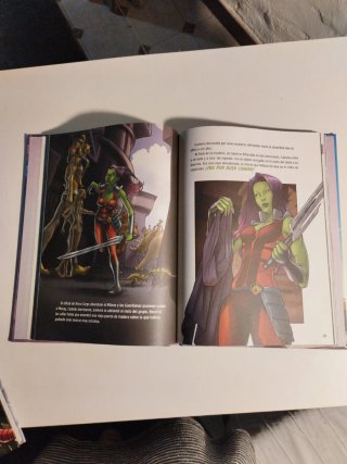 Marvel. Las chicas salvan el mundo: Cuentos