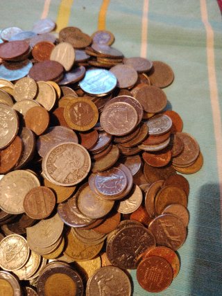 3 KG Monedas Mundiales Variadas