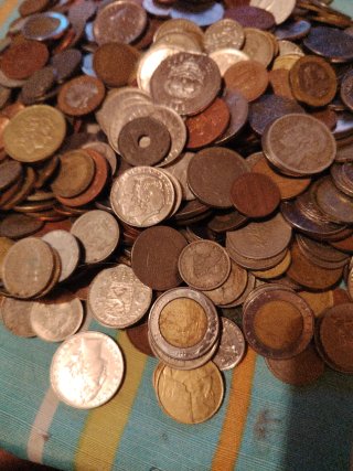 3 KG Monedas Mundiales Variadas