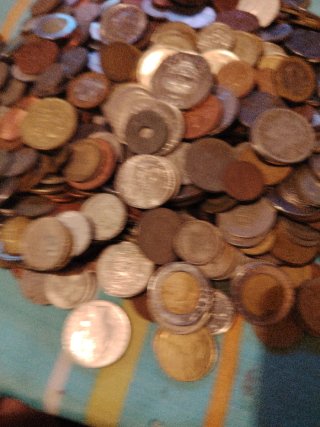 3 KG Monedas Mundiales Variadas
